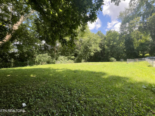 2017 AMHERST AVE, KNOXVILLE, TN 37915 - Image 1