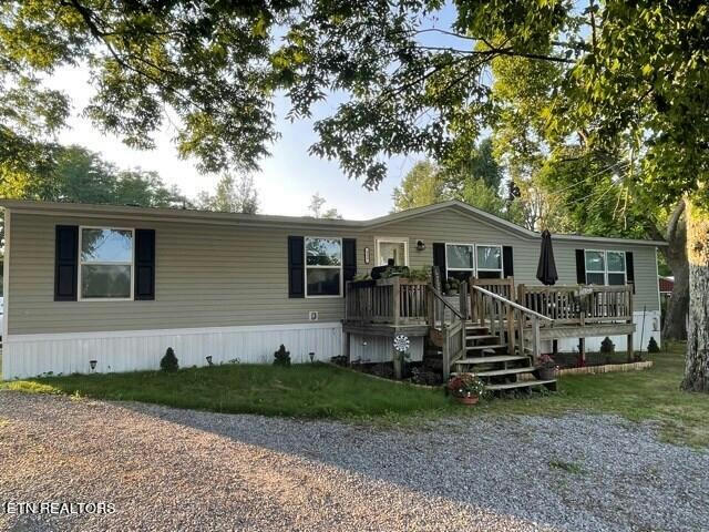 813 N HOLLY ST, MONTEREY, TN 38574, photo 1 of 44