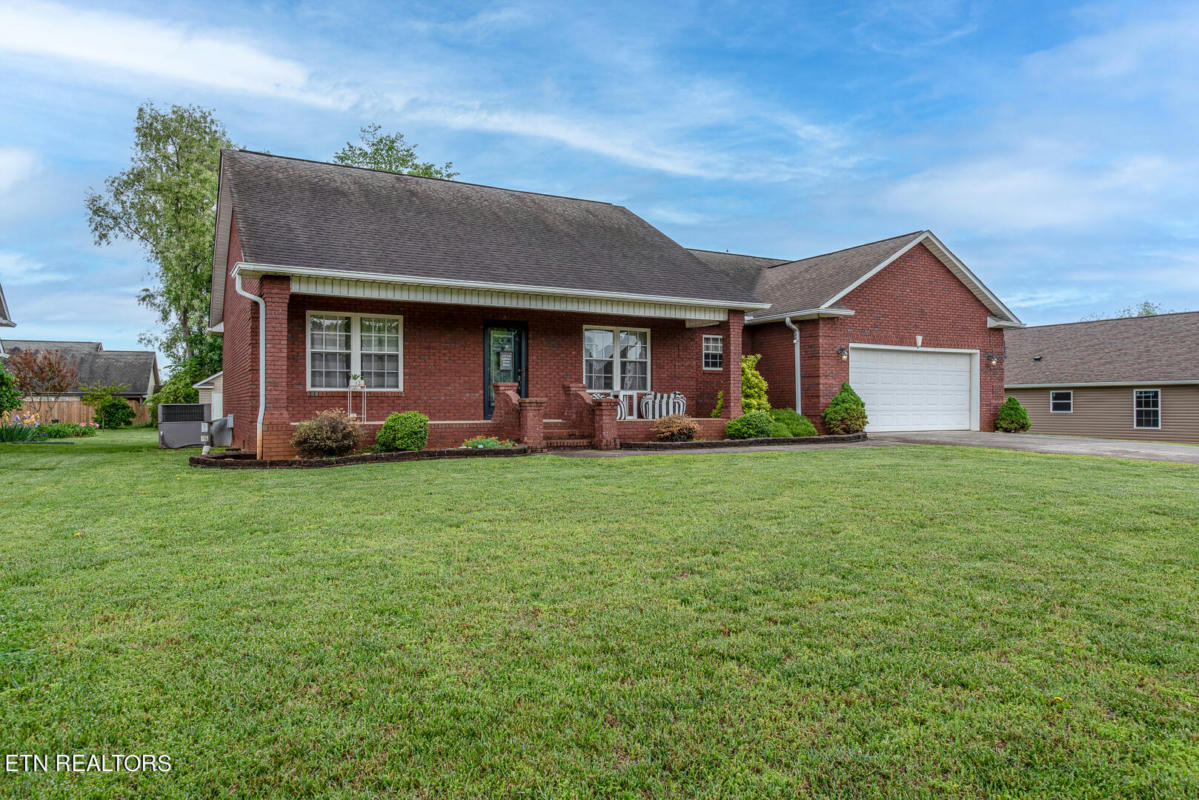 151 HERITAGE CROSSING DR, MARYVILLE, TN 37804, photo 1 of 23