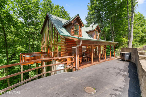 1823 BEACH FRONT DR, SEVIERVILLE, TN 37876 - Image 1