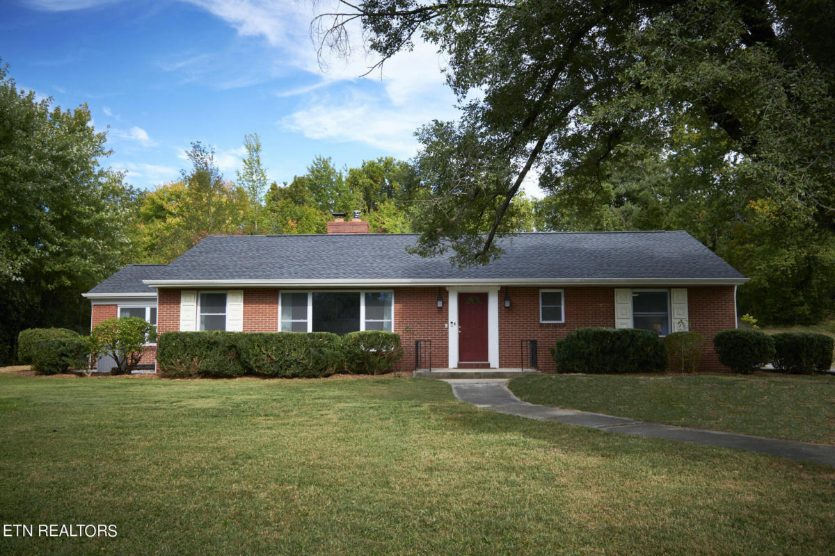 1200 W 6TH NORTH ST, MORRISTOWN, TN 37814, photo 1 of 32