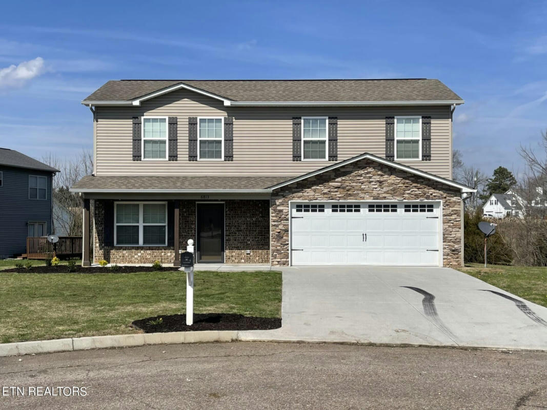 6813 BLUE JAY LN, KNOXVILLE, TN 37938, photo 1 of 19