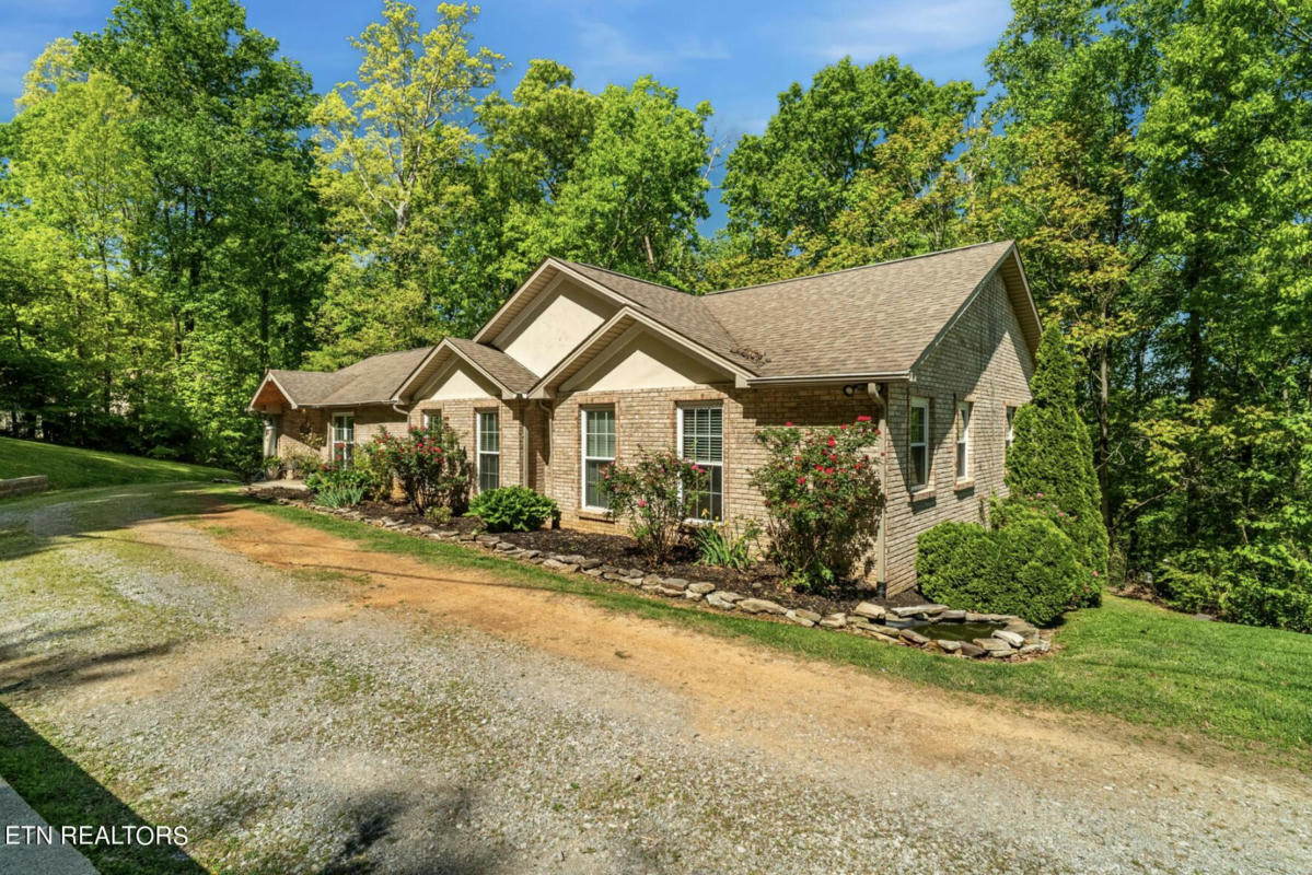 150 BRIARCLIFF RD, SWEETWATER, TN 37874, photo 1 of 40