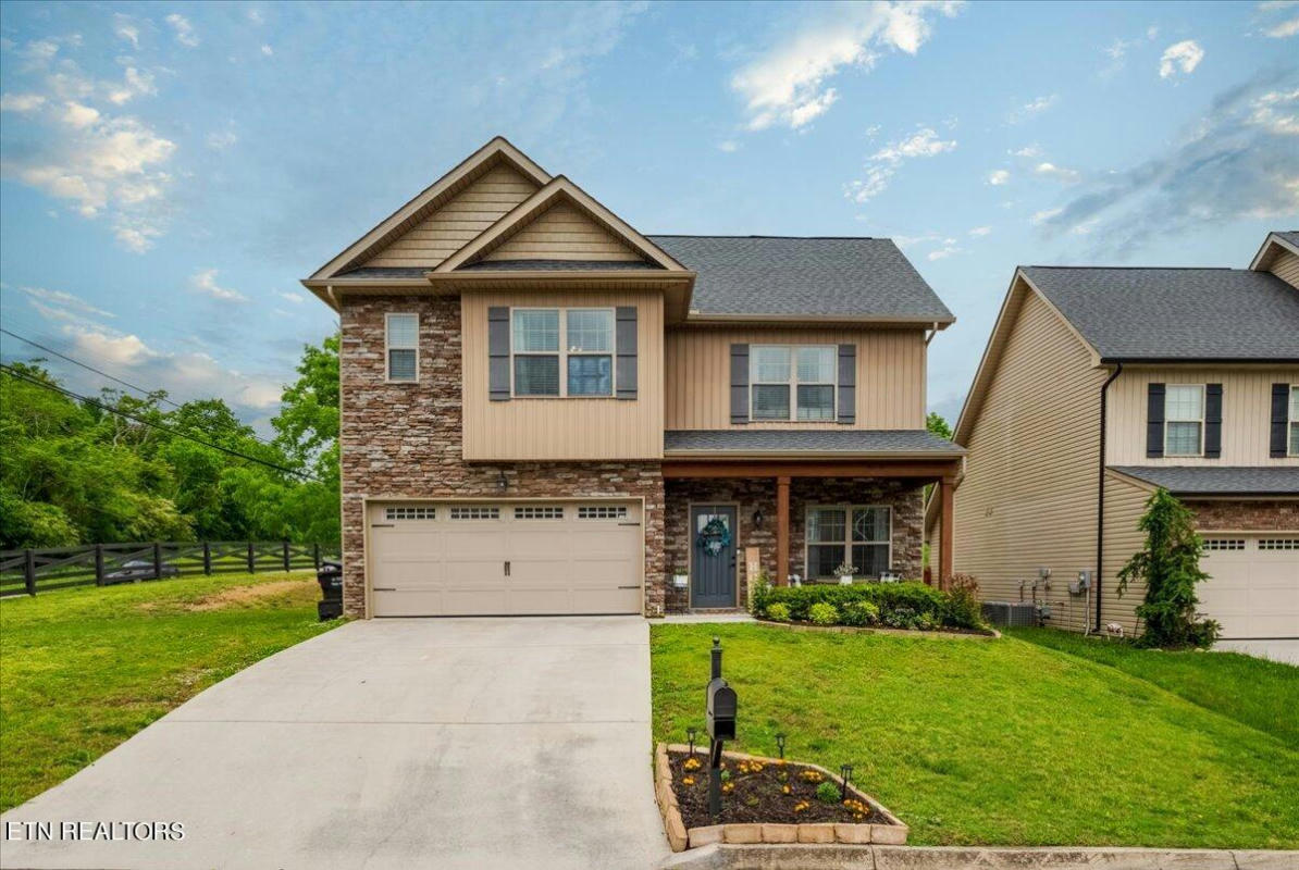 1550 YARNELL STATION BLVD, KNOXVILLE, TN 37932, photo 1 of 41
