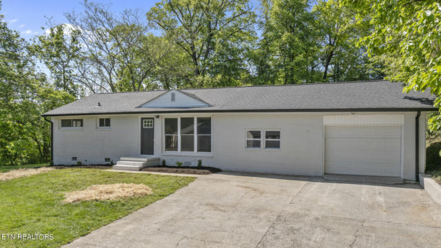 5305 SANFORD RD, KNOXVILLE, TN 37912, photo 4 of 35
