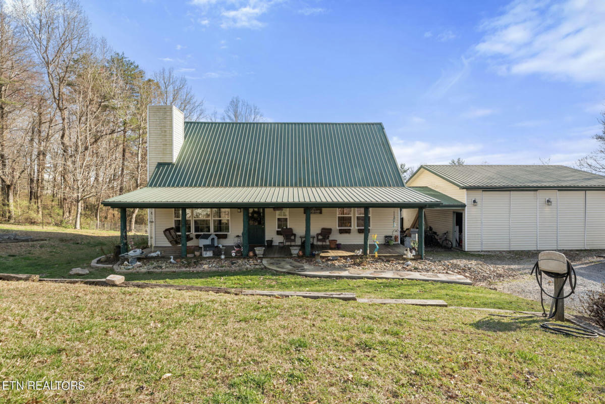 1516 KNOXVILLE HWY, WARTBURG, TN 37887, photo 1 of 37