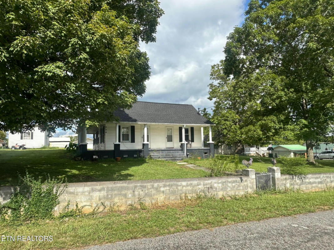 204 QUEENER ST, JACKSBORO, TN 37757, photo 1 of 20