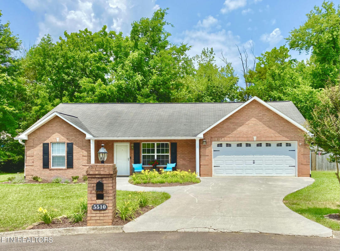 5510 PACE LN, KNOXVILLE, TN 37912, photo 1 of 19