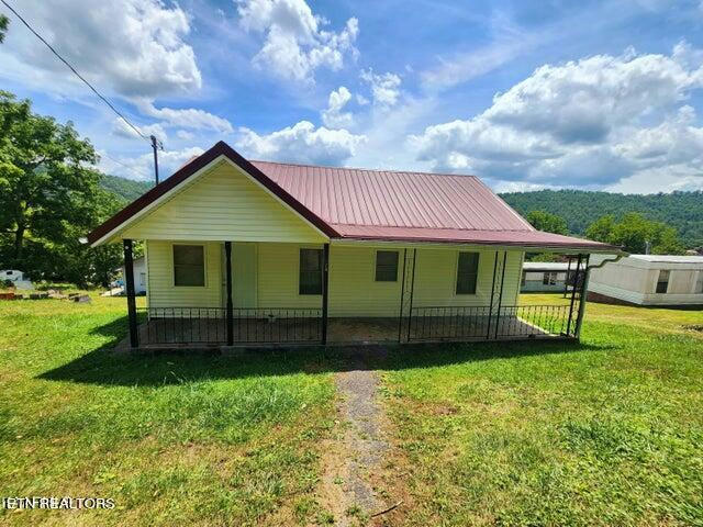 124 HOWARD ST, PENNINGTON GAP, VA 24277, photo 1 of 16